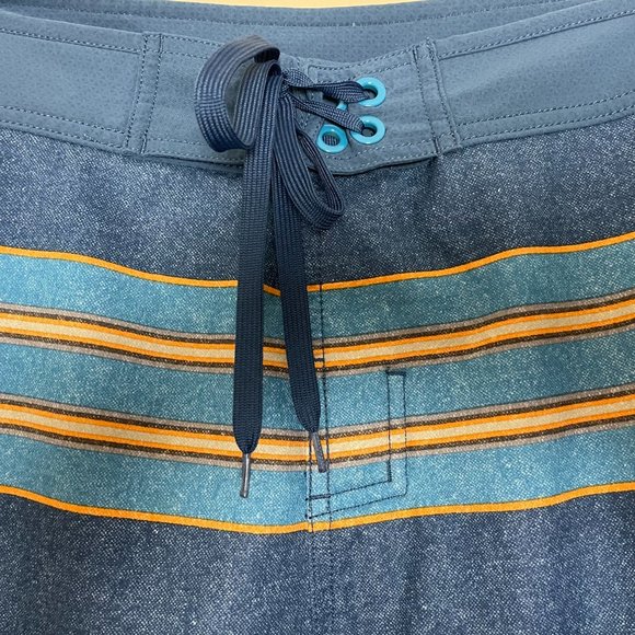The North Face Striped Whitecap Boardshorts Shorts Swim Trunks Men's 38 Beach - Picture 2 of 8